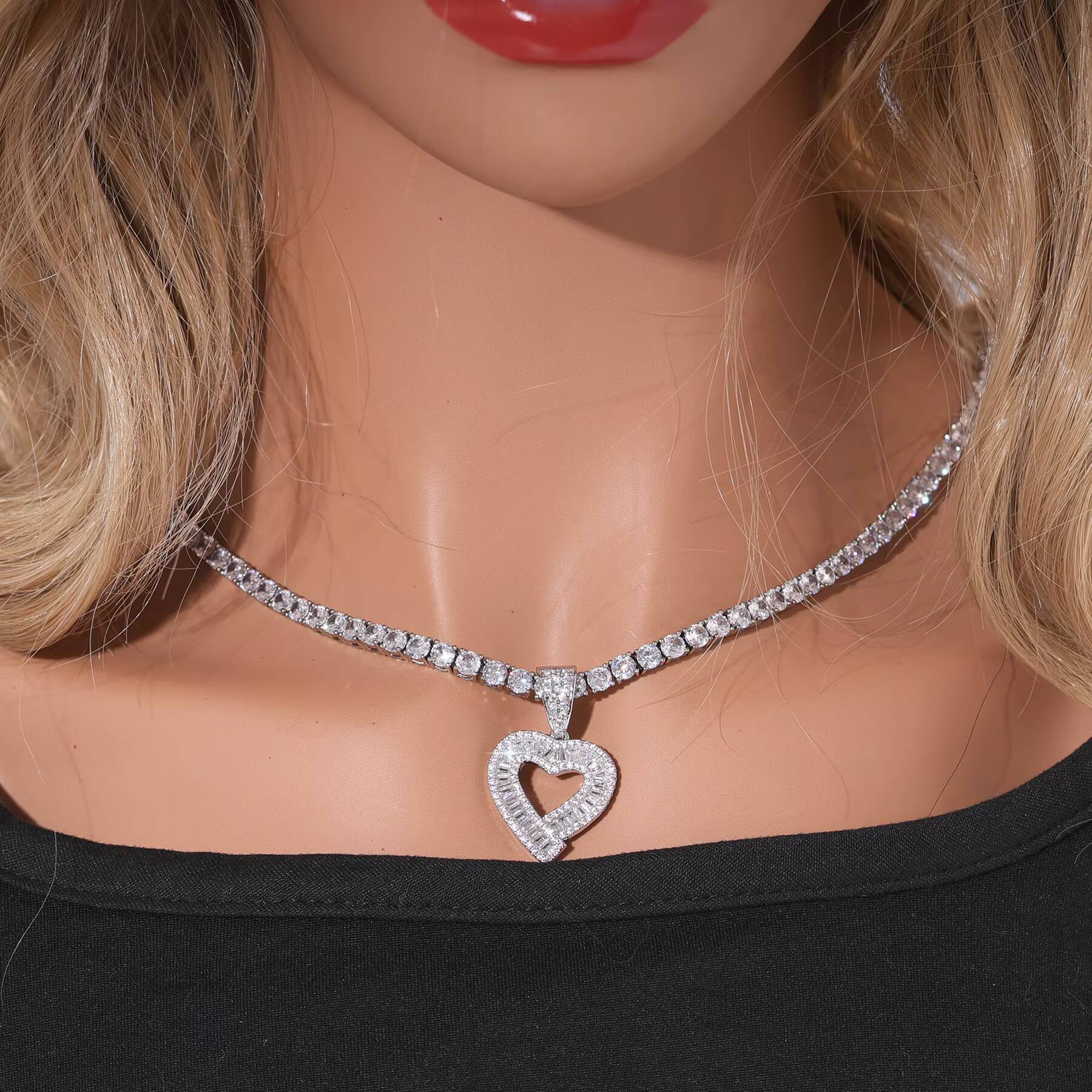 Popular Heart Shape Baguette Moissanite Iced Out Hollow Heart Pendant Mini Size Moissanite S925 Heart Charm Pendant Jewelry Ready to Ship