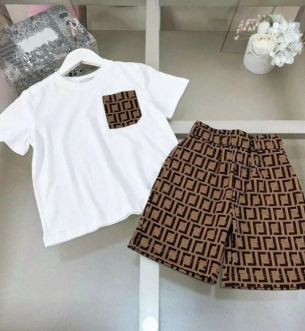 Kids Boy Girl Clothes Boys Summer Short Sleeve Letter Shirt Shorts Set Classic Brand Kids Designer Outfit A01