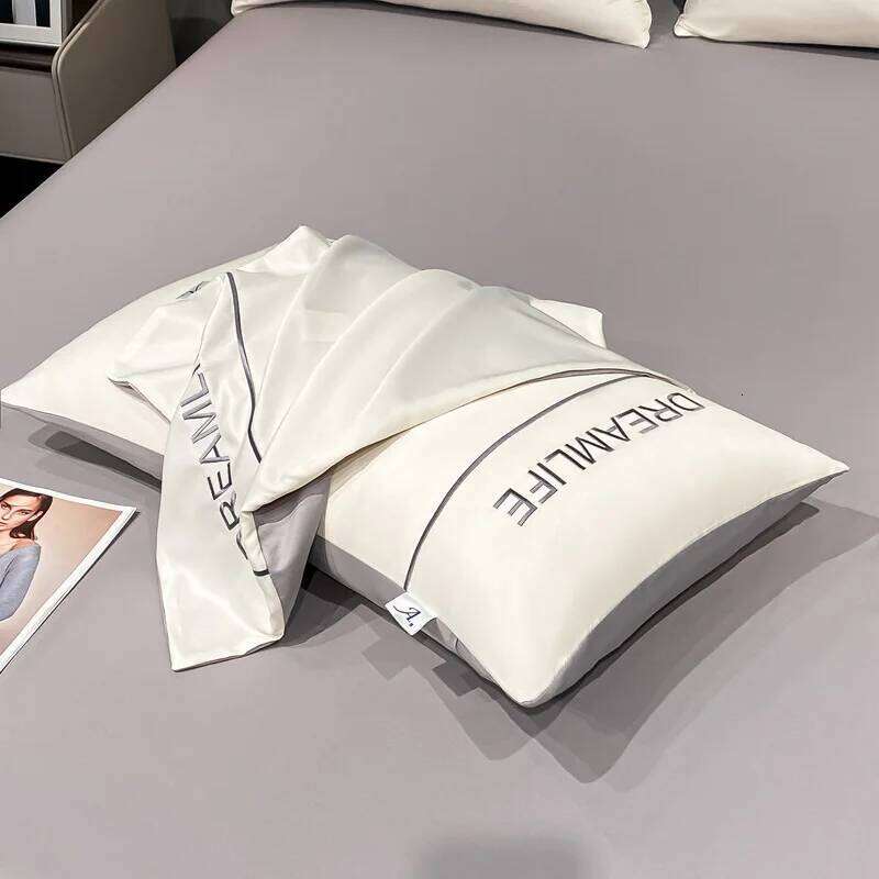 100% Embroidery Bedding Sets High-End Summer Ice Silk Soft Duvet Kit Skin Friendly Cooling Comforter Cover Set H260312