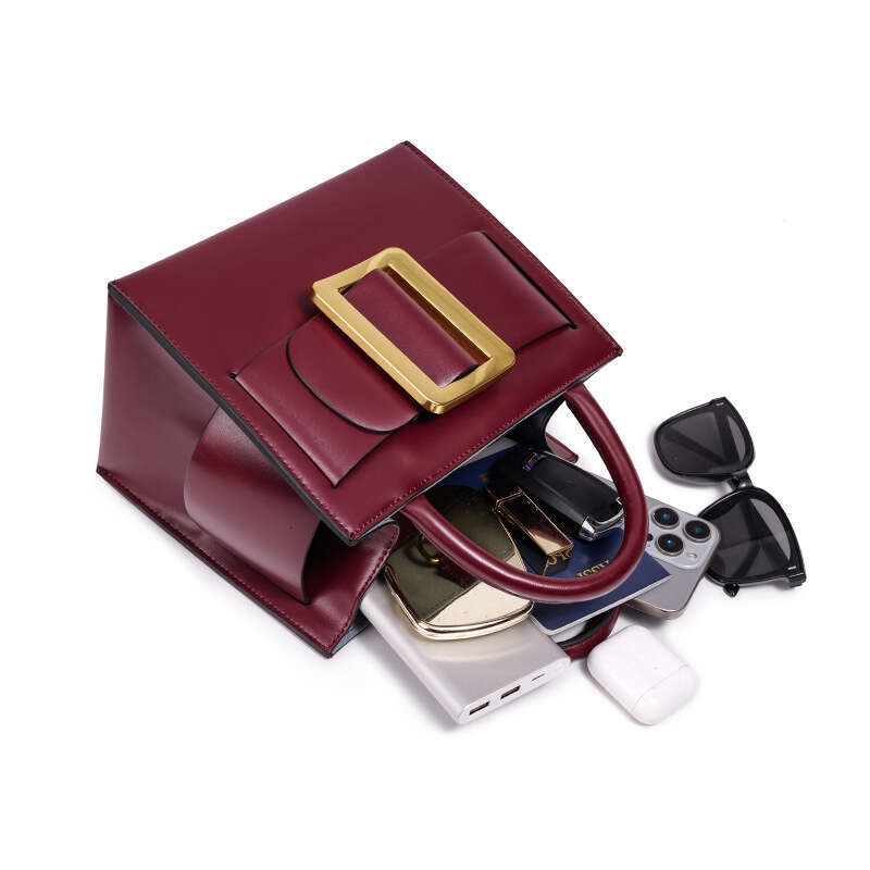 2026 New luxury Style Trendy Versatile Crossbody Shoulder Simple Fashionable Small Square Women's Bag with Aluminum Buckle Strap