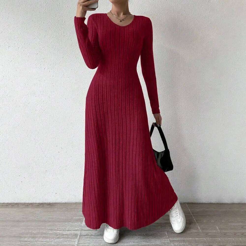2026 High-quality Sweater Women's Long Sleeve V-Neck Knit Maxi For Autumn And Winter Stylish Slim Waist Midi Dress C260312