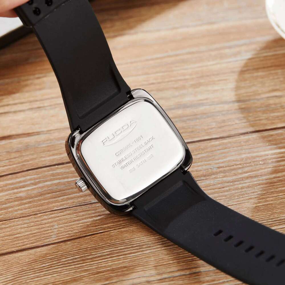 Fashionable Creative Cool Men's Simple Sports Style Waterproof Silicone Strap Quartz Watch For Man relojes para hombres