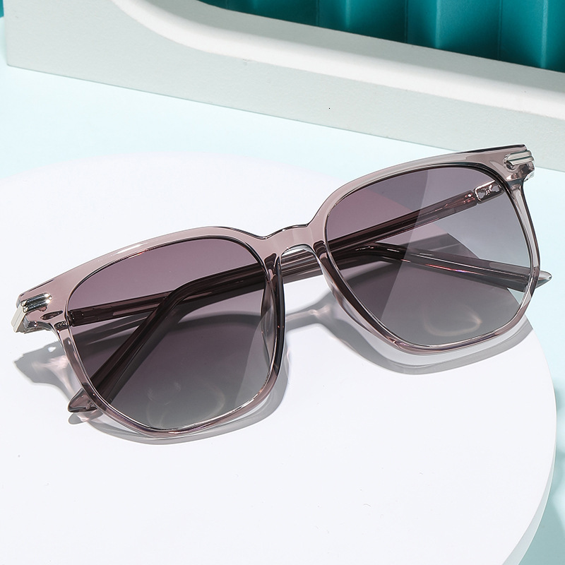 Polarized sunglasses women, trendy ultra-light TR90 sunglasses, women's model 2026, new fashion square frame, specifically for outdoor