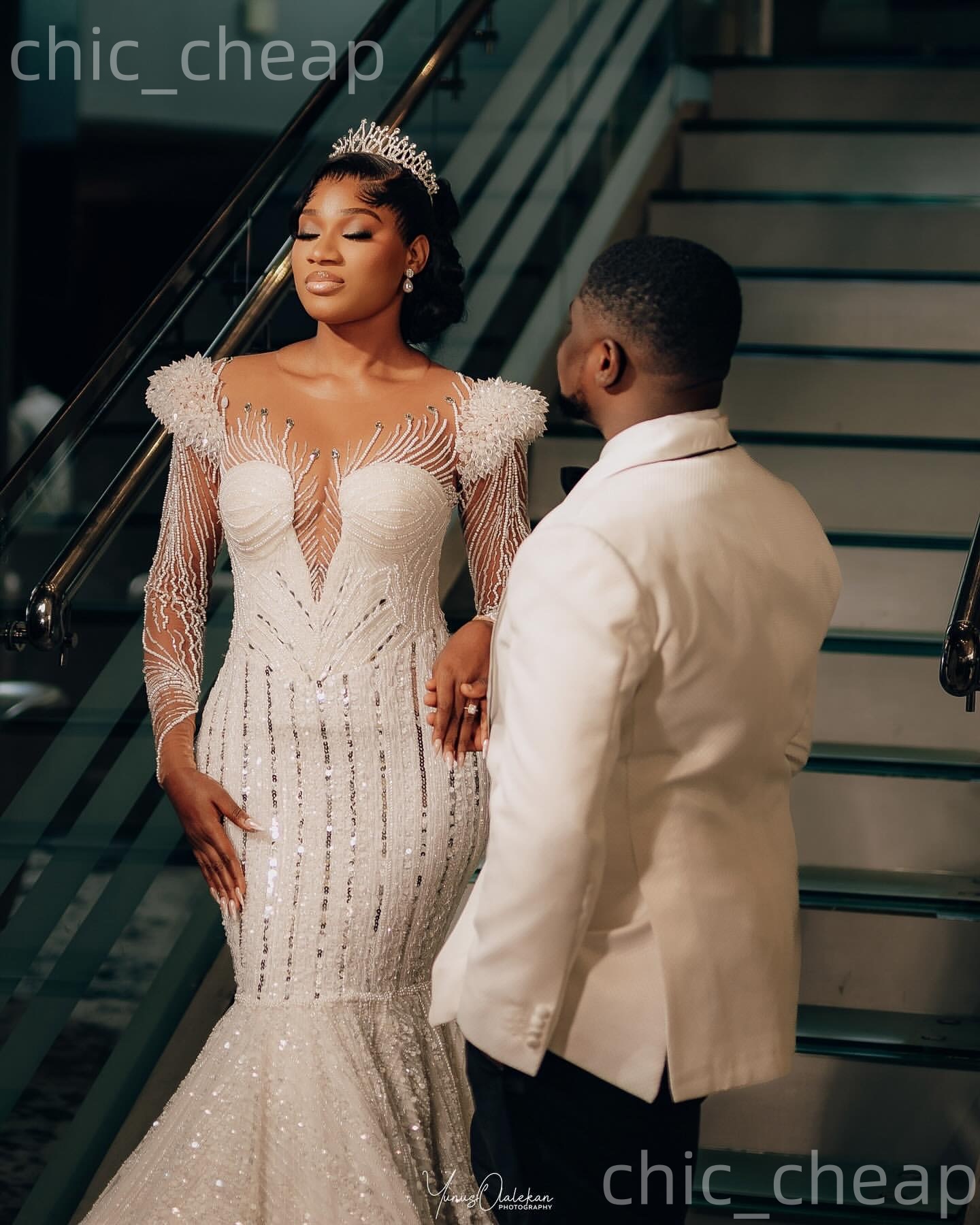 African Aso Ebi 2026 Ivory Mermaid Wedding Dress Rhinestones Beaded Sequined Sheer Neck Sparkly Elegant Bridal Gowns Dresses ZJ240