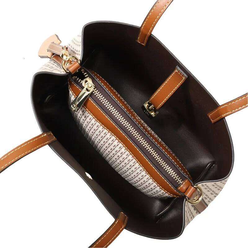 CH Large Capacity Handbag Daily Commuting High-End Versatile PU Material Letter Printed Design Women's Crossbody Bag