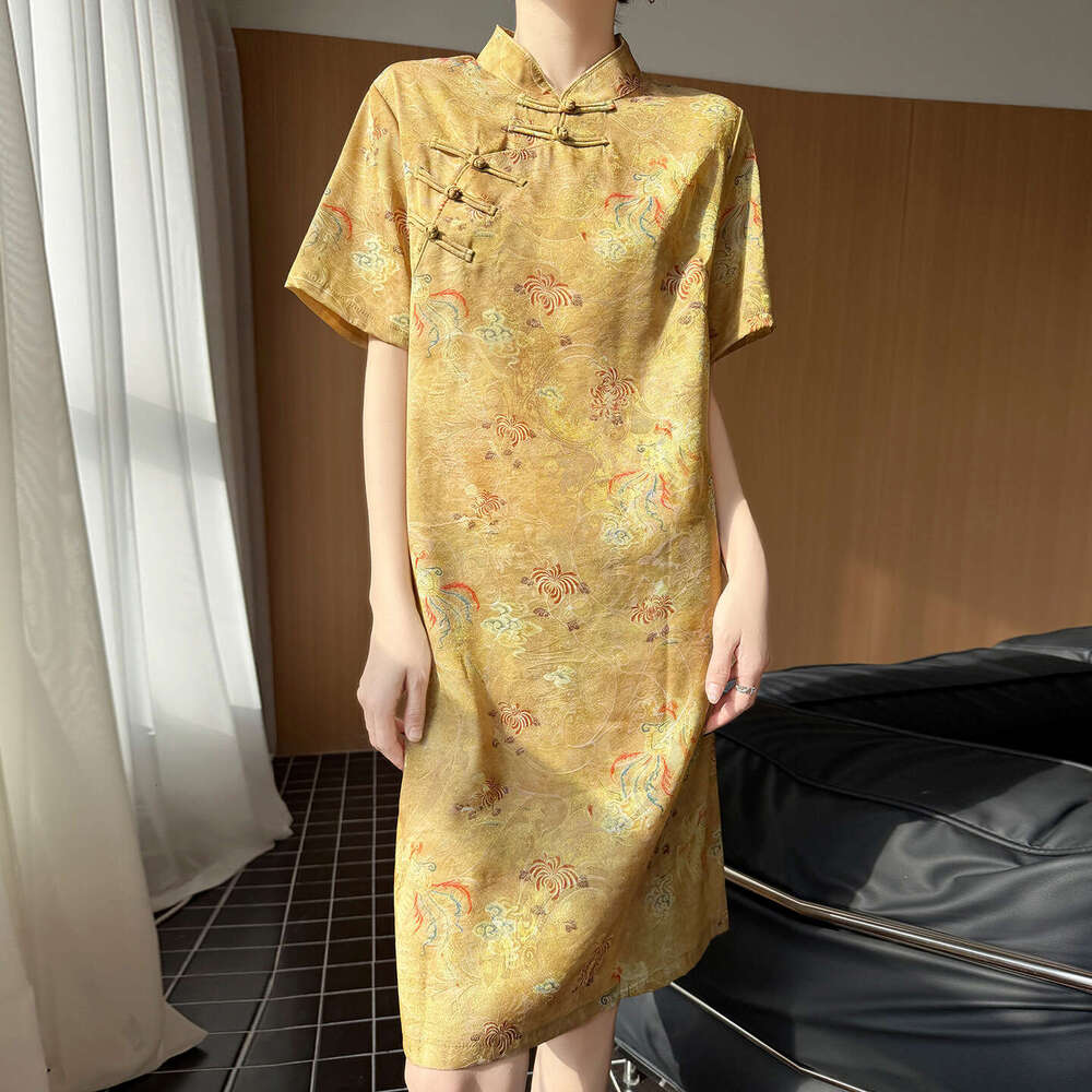 Chinese Style Cheongsams Woman Traditional Dress Floral Print Qipao Satin Slim and elegant dress, Chinese style dress, fashionable buckle