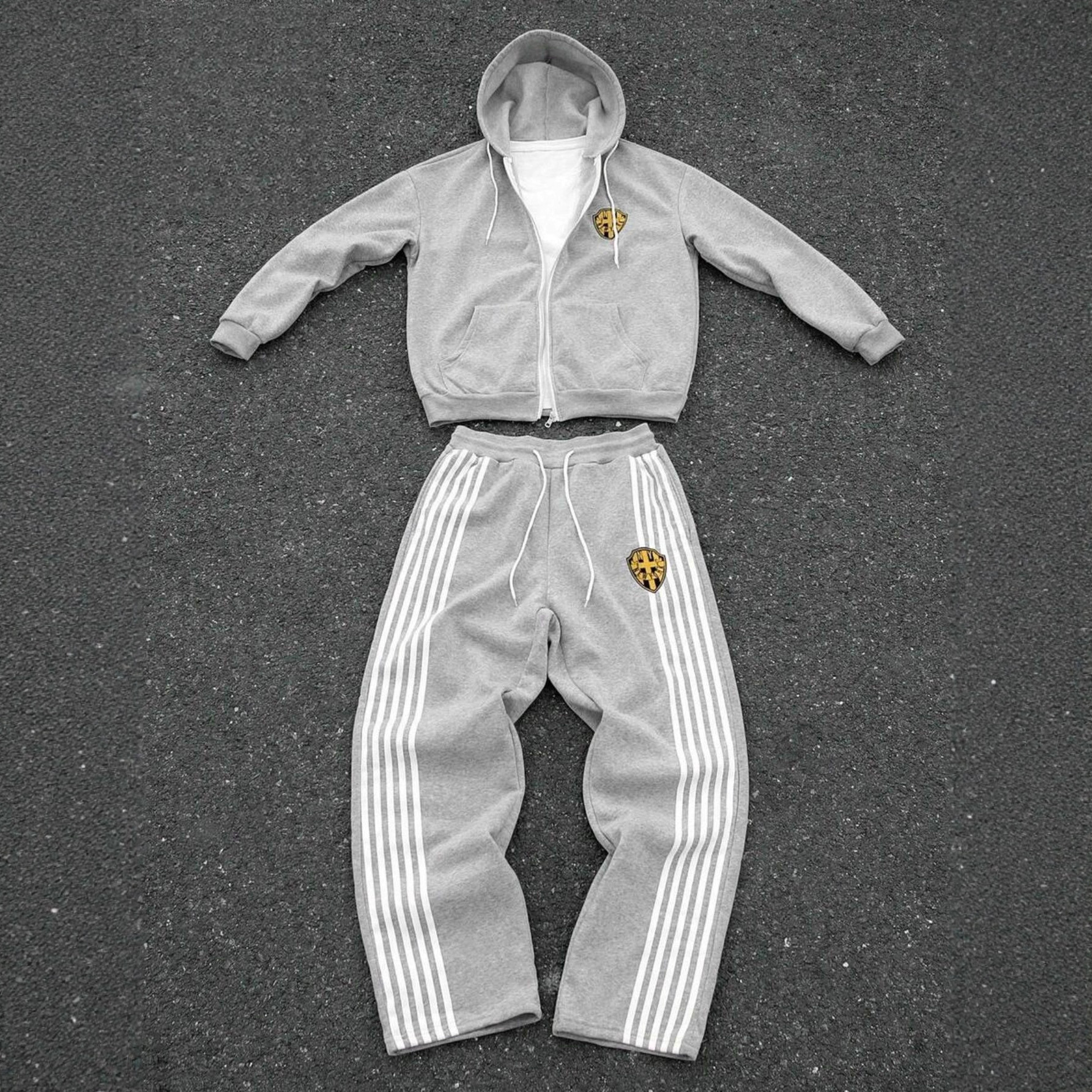 Luxury Brand Designer Clothes New Men's Casual Fashion Hooded Sweatshirt Set, Simple Striped Print Sweatshirt And Pants Set For Spring And Autumn