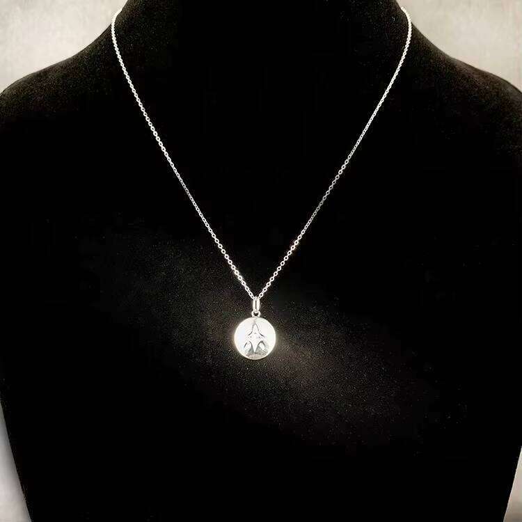 Premium Jewelry Pure Sier Galrming VVS Moissanite Pendant Star Coin Disc Collarbone Necklace Unisex Girl