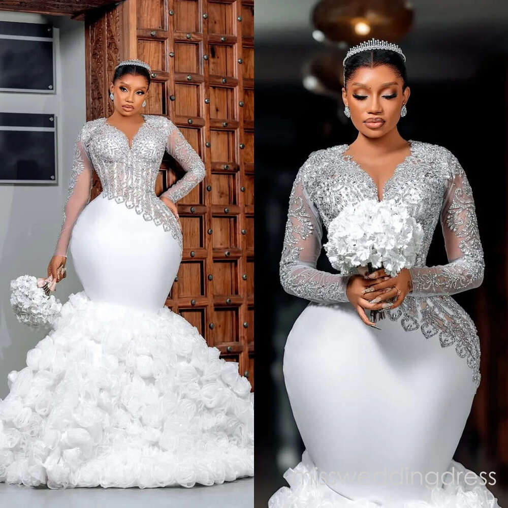 Gorgeous V Neck Wedding Dresses Rhinestone Bridal Gowns Long Sleeves Ruffle Flowers Princess Mermaid Customized Vestidos De Novia Plus Size