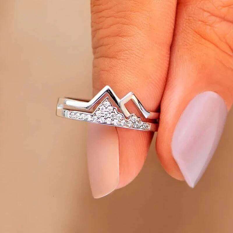 Huitan Creative Mountain Shaped Finger Ring Women Shiny Cubic Zirconia Exquisite Female Rings Party Daily Wear Statement Jewelry H260312