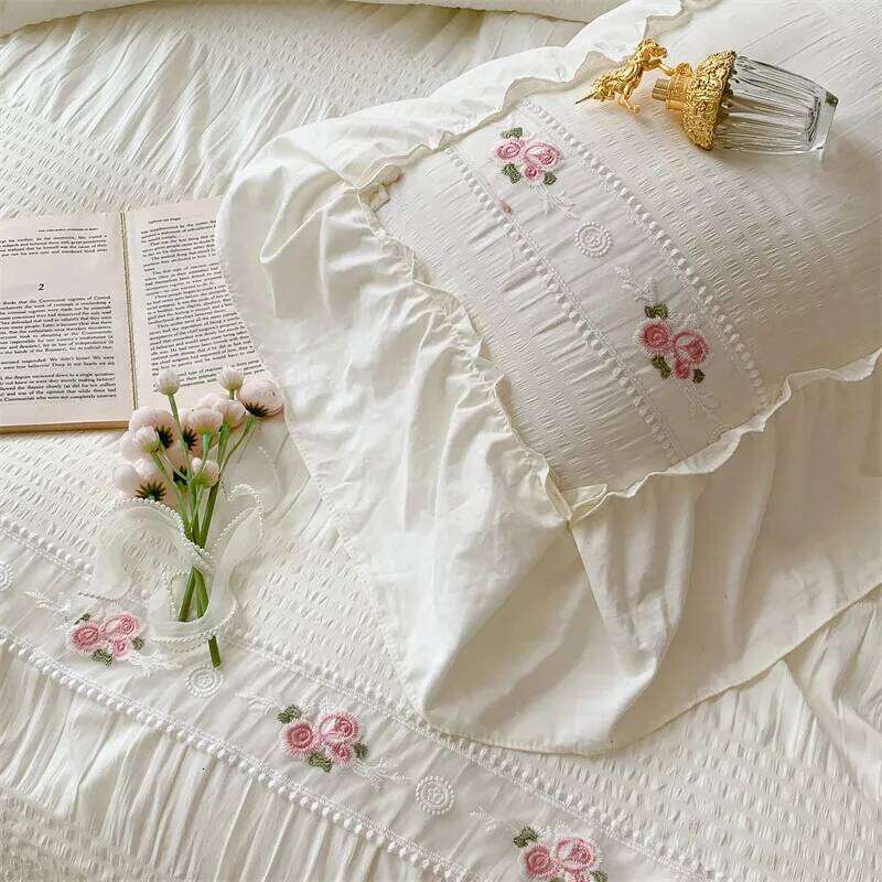 Flowers Embroidery Lace Edge Ruched Comforter cover Bed sheet Pillowcases, French Style Chic Fluffy 4Pcs Lightweigh Comfortable H260312