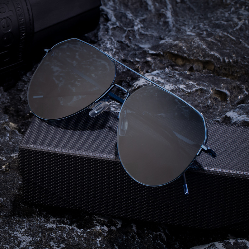 2026 New Fashion Toad-Shaped Men, High-End Nylon Polarized Sunglasses for Driving, Anti-Glare Fishing Glasses