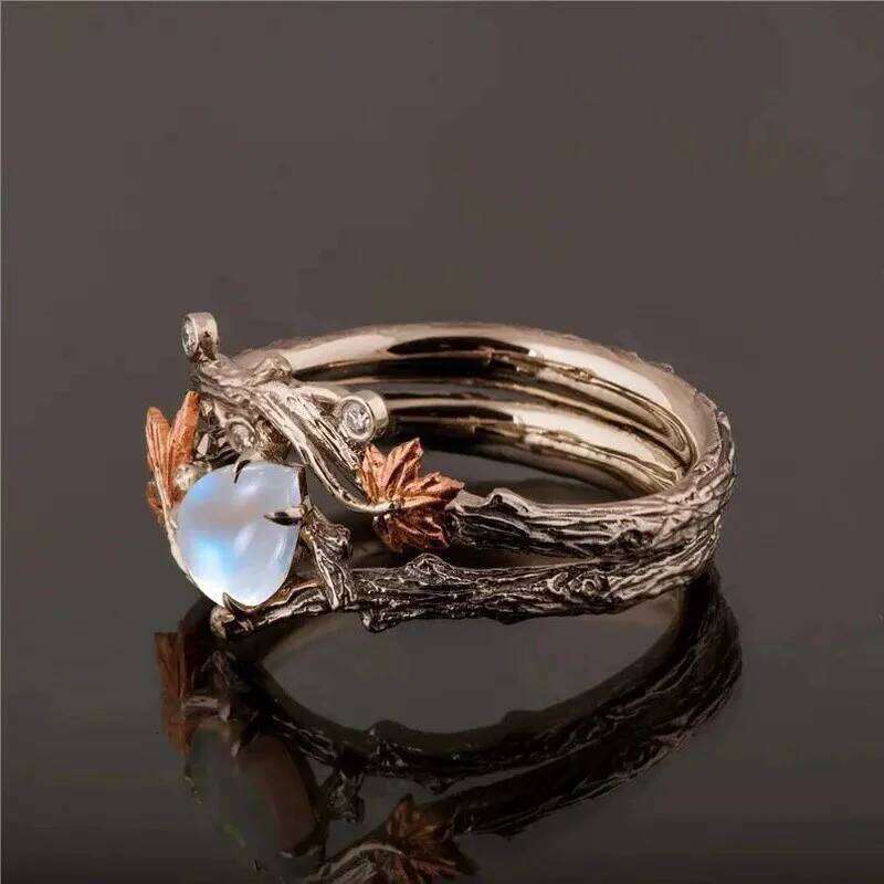 Vintage Boho Hollow Leaf Moonstone Ring for Women Niche Design Fashion Ethnic Rings Vocation Jewelry Gifts H260312