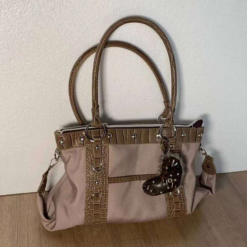Hot Girl Retro Handbag Y K Harajuku Fashion Patchwork Shoulder High End Niche Women S Underarm Riveted Motorcycle Bag XIU LAI SI