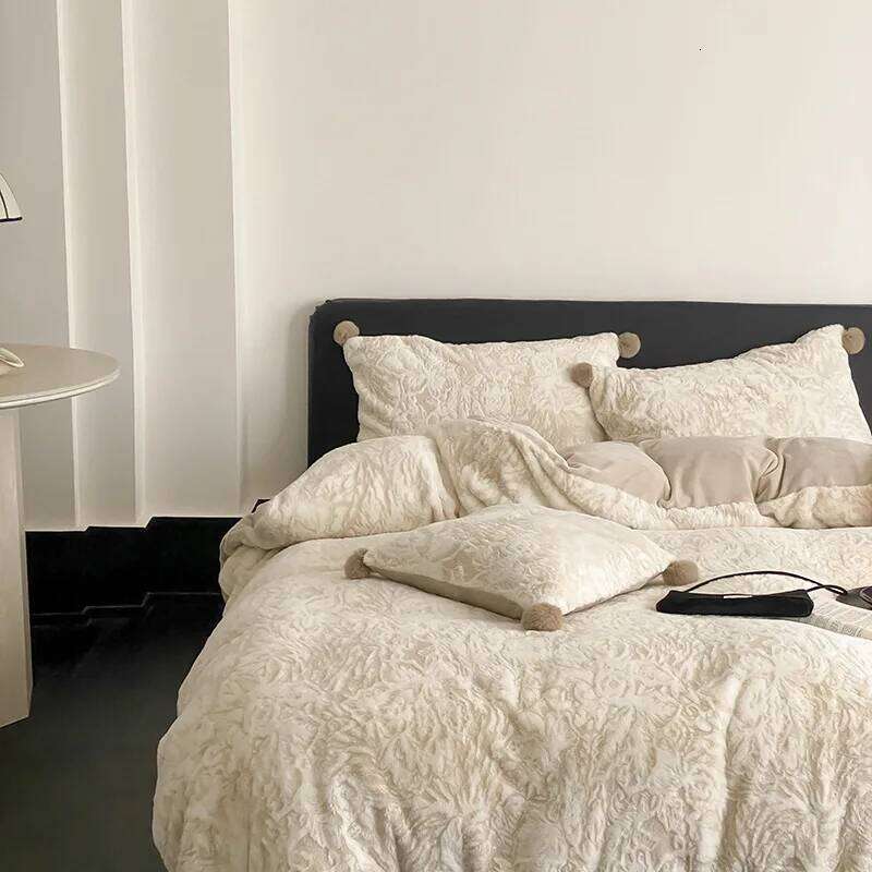 Four-piece high gram weight, warm winter bedding, double-sided velvet, dormitory three-piece set, choose 1.2M bed H260312