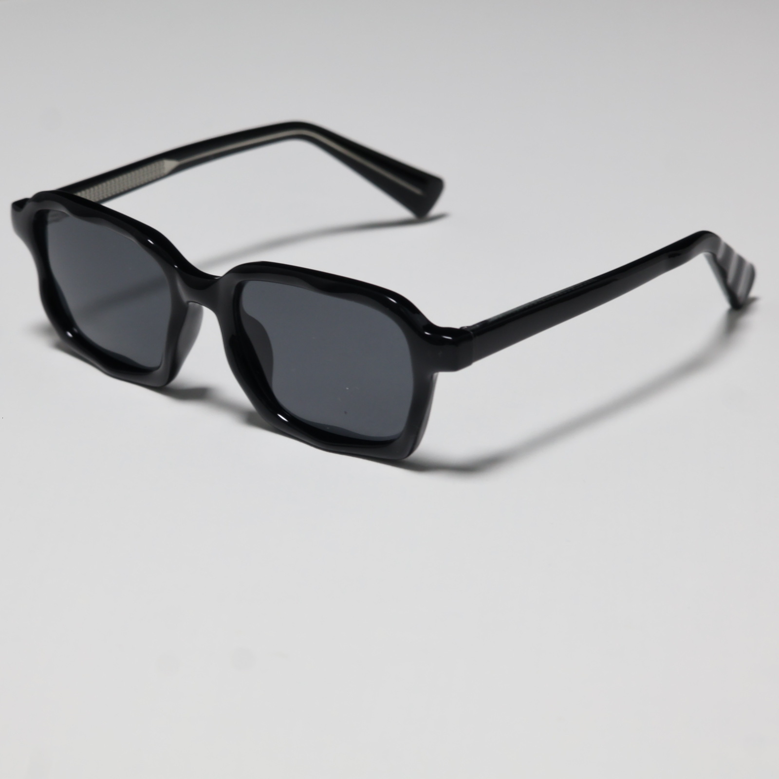2026 New Fashion Square Small Frame Personalized Trendy Acetate Clip-On Sunglasses for Women,