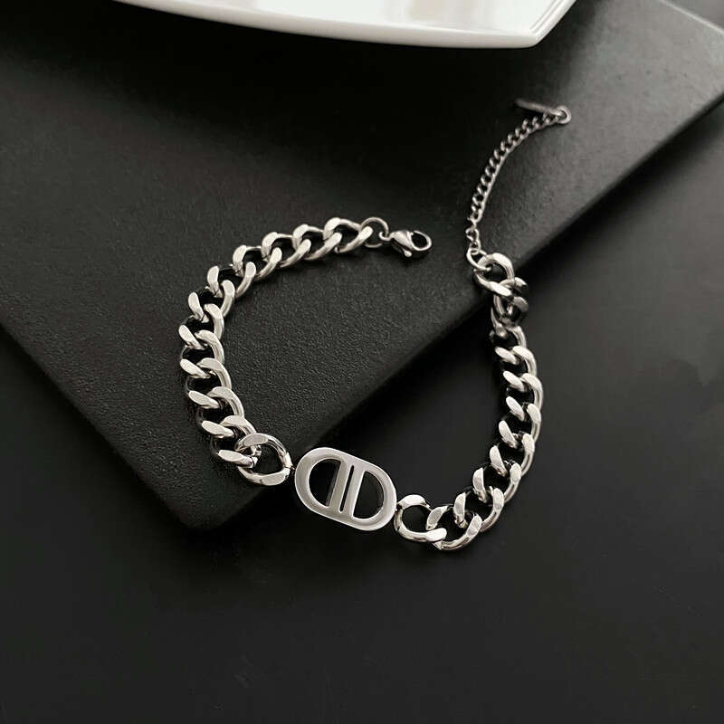 Double D Letter Titanium Steel Necklace Hip-Hop Style Light Luxury High-End Fashion Women's Accessories Pig Nose Collarbone Chain