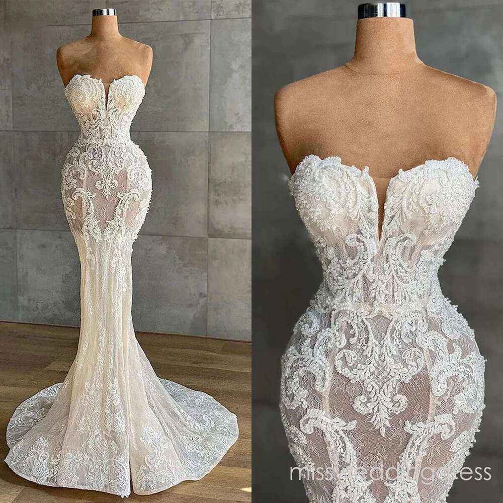 Modern Strapless Mermaid Wedding Dresses Lace Appliques Bridal Gowns Sleeveless Sweetheart Neck Backless Sweep Train Robe See Through