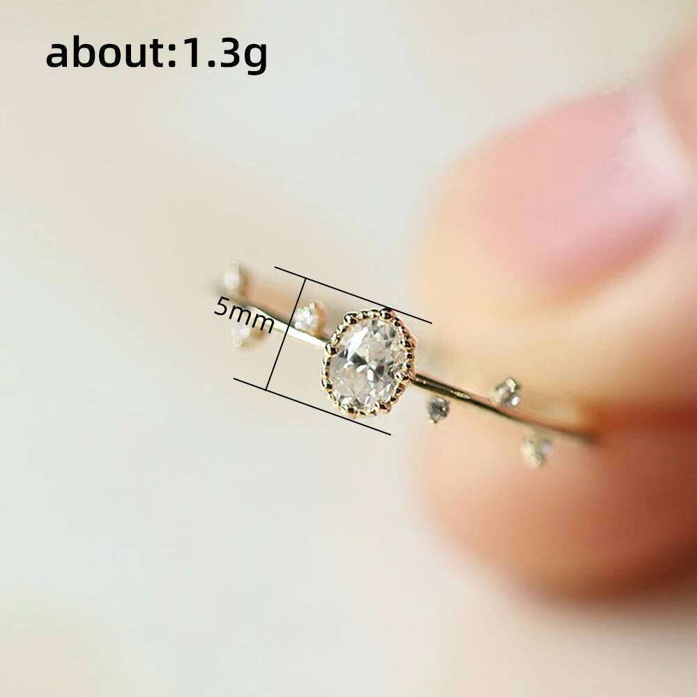 Huitan Dainty Women's Thin Gold Color Inlaid Crystal Cubic Zirconia Wedding Rings Fashion Exquisite Lady Jewelry Wholesale H260312