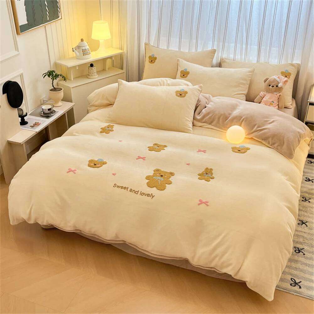 Cartoon Embroidery Bedding Set Milk Four-Piece Sets Soft Duvet Home Coral Velvet Quilt Cover Bed Sheet Pillowcase H260312
