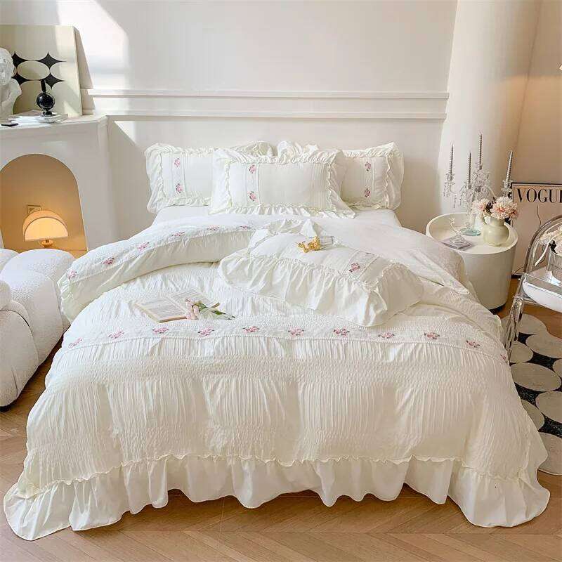 Flowers Embroidery Lace Edge Ruched Comforter cover Bed sheet Pillowcases, French Style Chic Fluffy 4Pcs Lightweigh Comfortable H260312