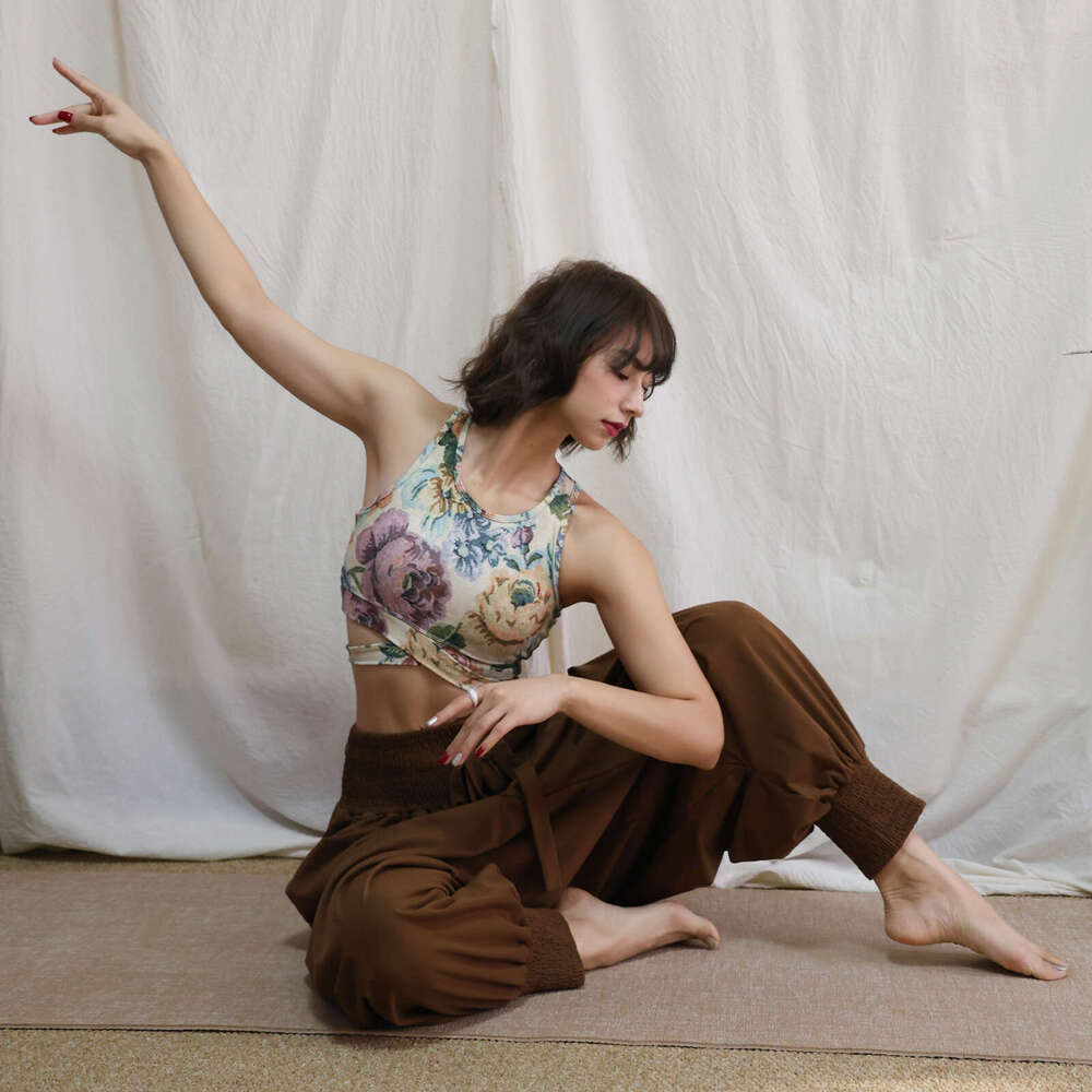 Vintage Outfit for Pregnant Women Designer with Chest Pad, New Chinese Style Gorgeous Yoga Top Set