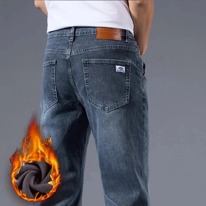 Winter Fleece Men Jeans Thick Stretch Business Casual Trousers Classic Loose Straight Warm Velvet Denim Pants Office Daily Wear 260228