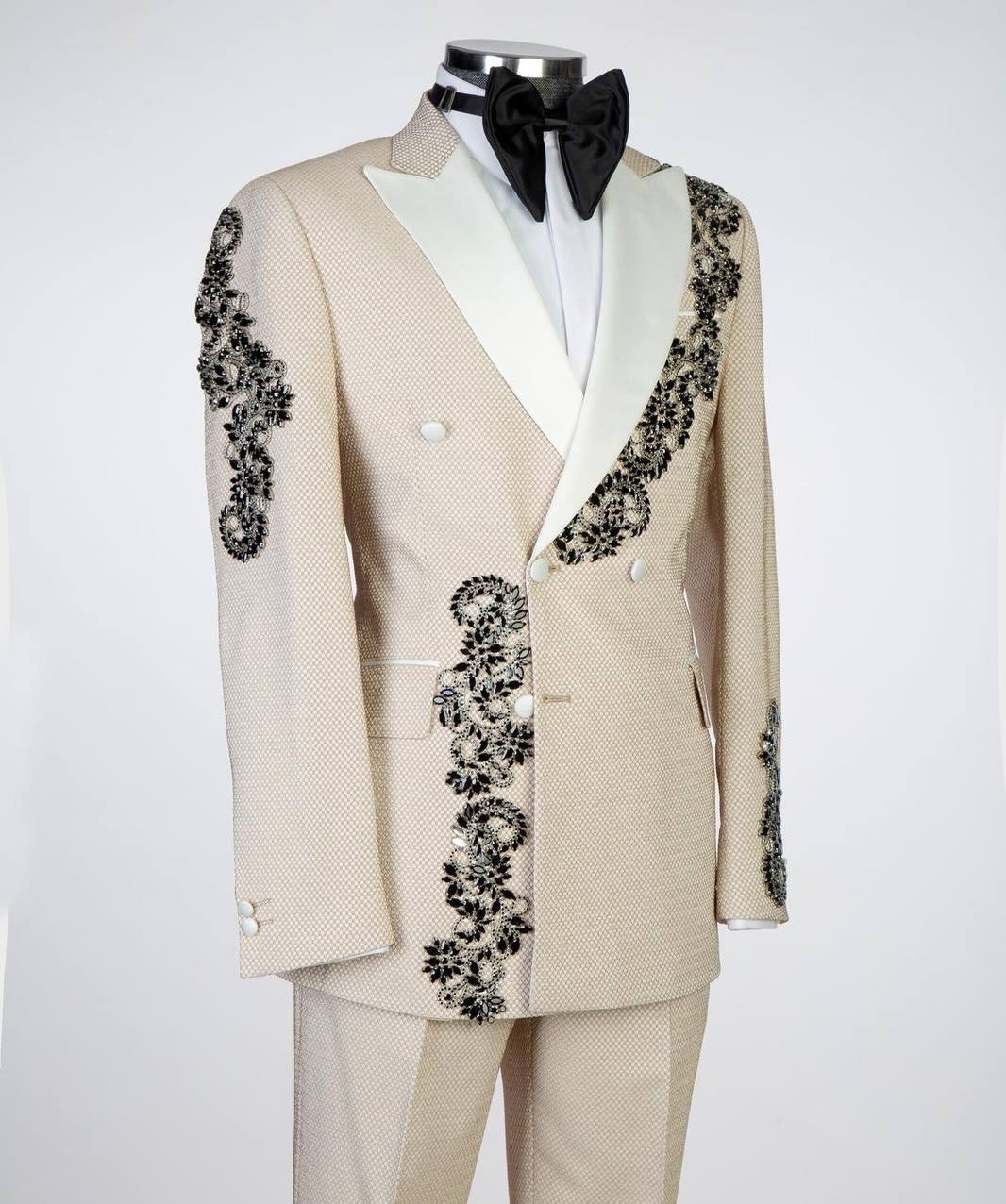 Fashion Men Suits 2 Pieces Rhinestone Beaded Peaked Lapel Blazer Appliques Tailor-Made Double Breasted Jacket Groom Customized Coat Pants Plus Size