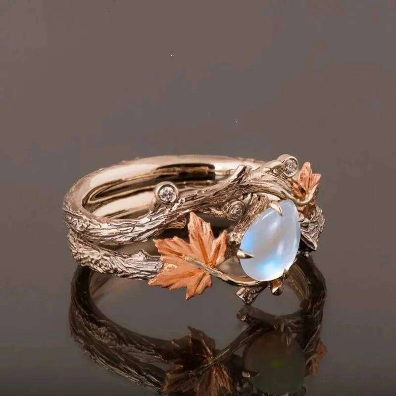 Vintage Boho Hollow Leaf Moonstone Ring for Women Niche Design Fashion Ethnic Rings Vocation Jewelry Gifts H260312