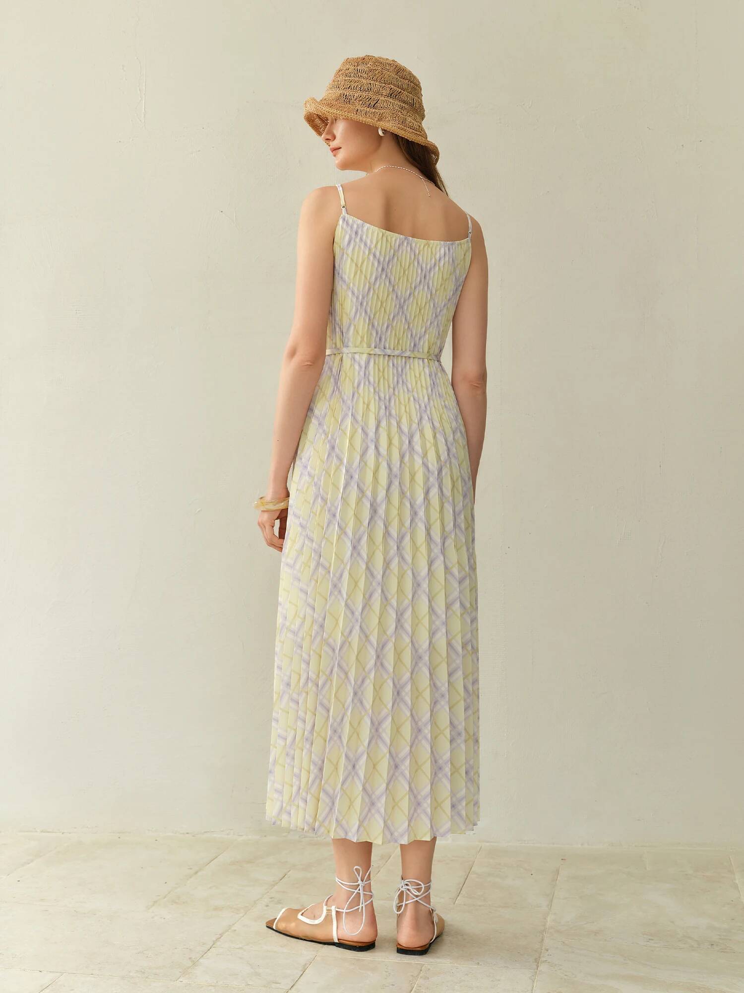 DUSHU 2025 New Arrival Plus-size Rhombus Check Strap Dress Women - Beach Resort Style, Perfect for Curvy Girls 25DS82406