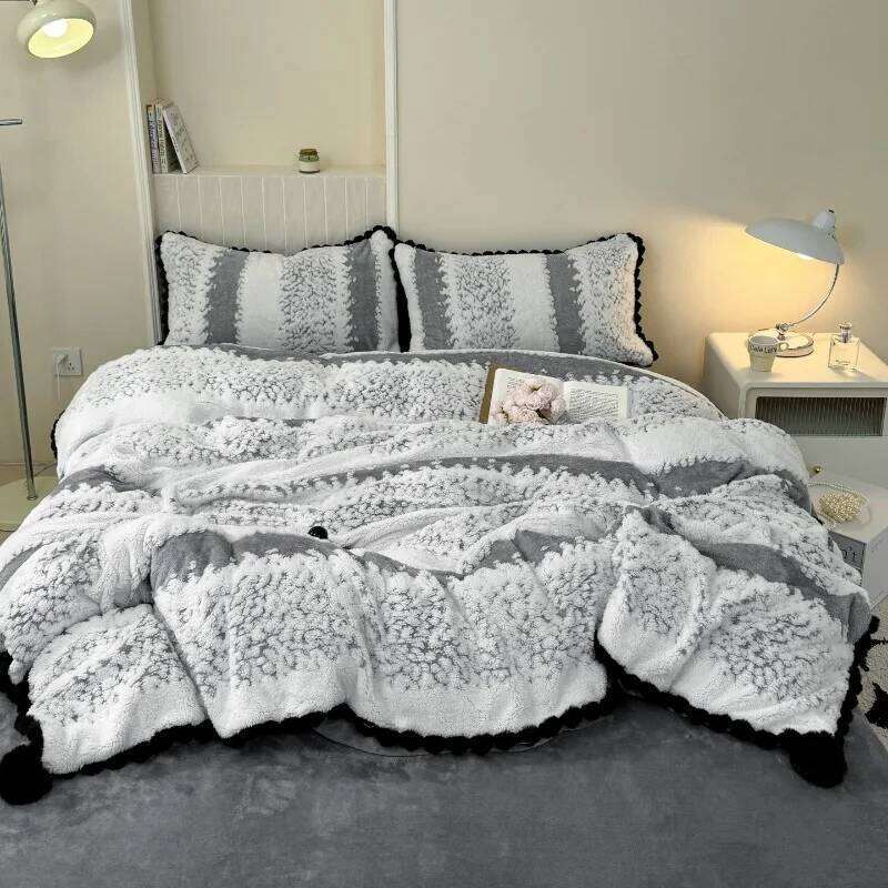 2025 new moire fringed lace four-piece set milk ball blanket quilt cover double-sided velvet winter H260312