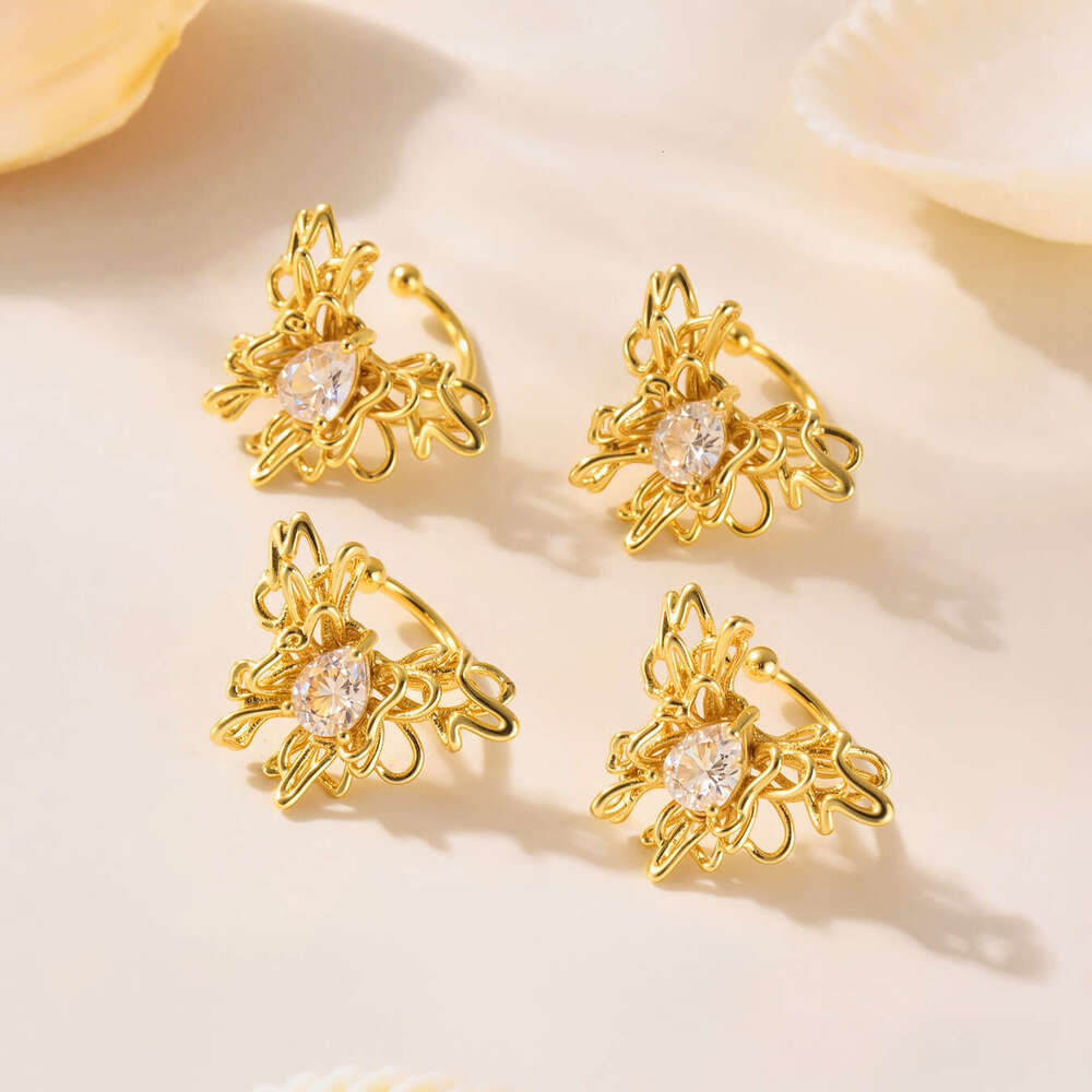 Copper Material Inlaid Zircon Hollow Butterfly Design Clip Niche Style Non-Pierced Cuff Women's Ear Jewelry