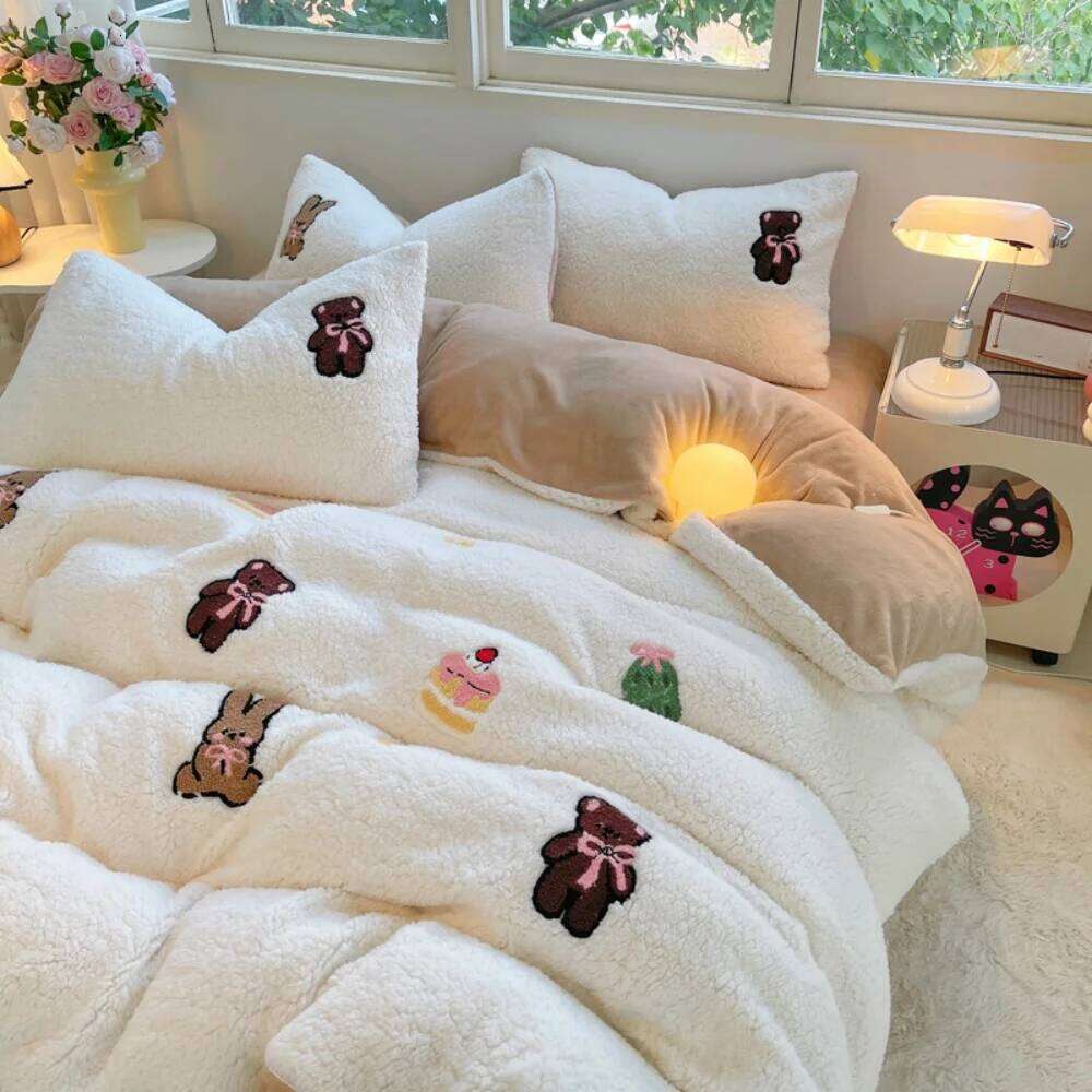 Embroidery Thickened Milk Fleece Bedding Winter Comforte Warm Bedroom Decor Quilt Cover Bed Sheet Pillowcase Four-Piece Set H260312