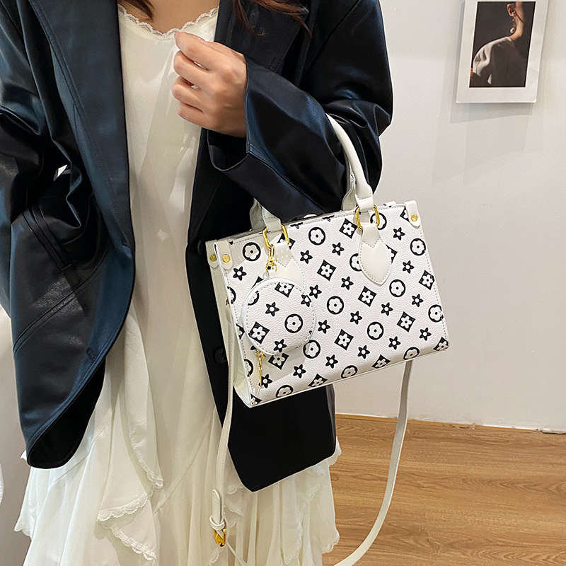 Fashionable Large Capacity Women's Handbag Single Shoulder Crossbody Bag Floral Print Bucket Bag Stylish Versatile Daily Use
