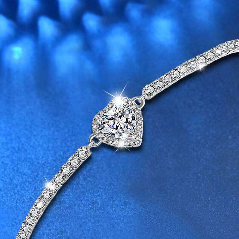 Fashion Charm Adjustable 1CT 2CT Diatoeous Earth Jewelry Cuban Chain Full Heart Bracelet Women's Wedding