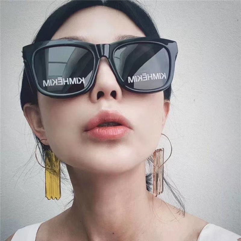 2026 New Trendy Internet Celebrity Style with High-End Feel, Letter Heart Lenses, Polarized Large Frame Sunglasses for Women