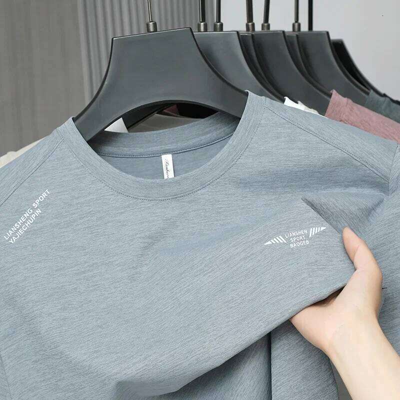 2025 New Men's Korean Casual Short Sleeved Round Neck T-shirt Summer Fashionable and Comfortable Versatile Top