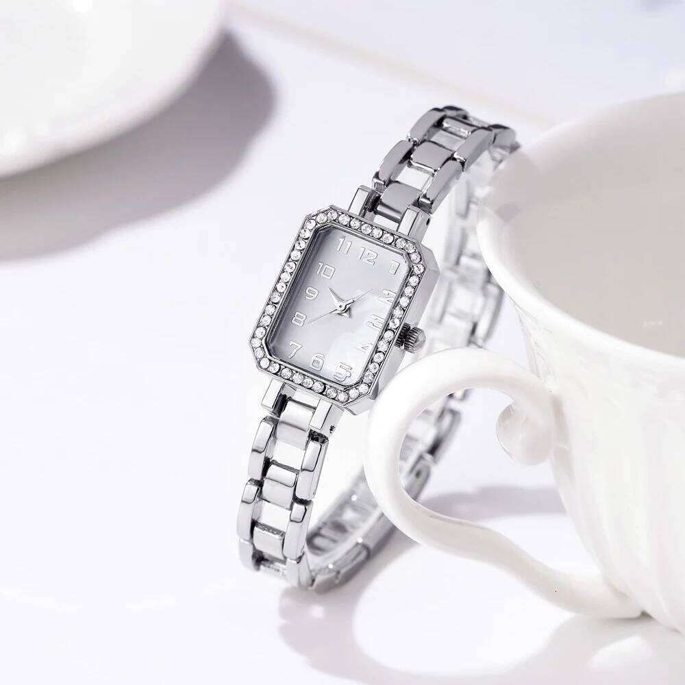 Luxury Watch 2025 New Simple Square Full Diamond Digital Quartz Watche Gold Stainless Steel Bracelet Women's Dress Clock