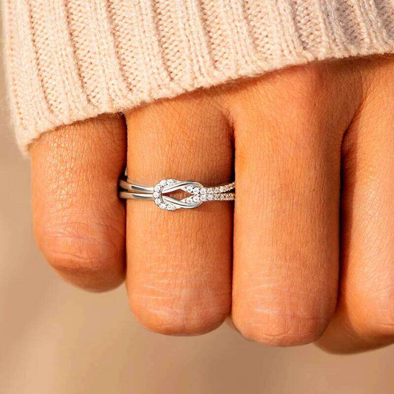 Huitan Creative Design New Women Finger Rings Silver Color Exquisite Cubic Zircon Accessories Good Quality Wedding Band Jewelry H260312