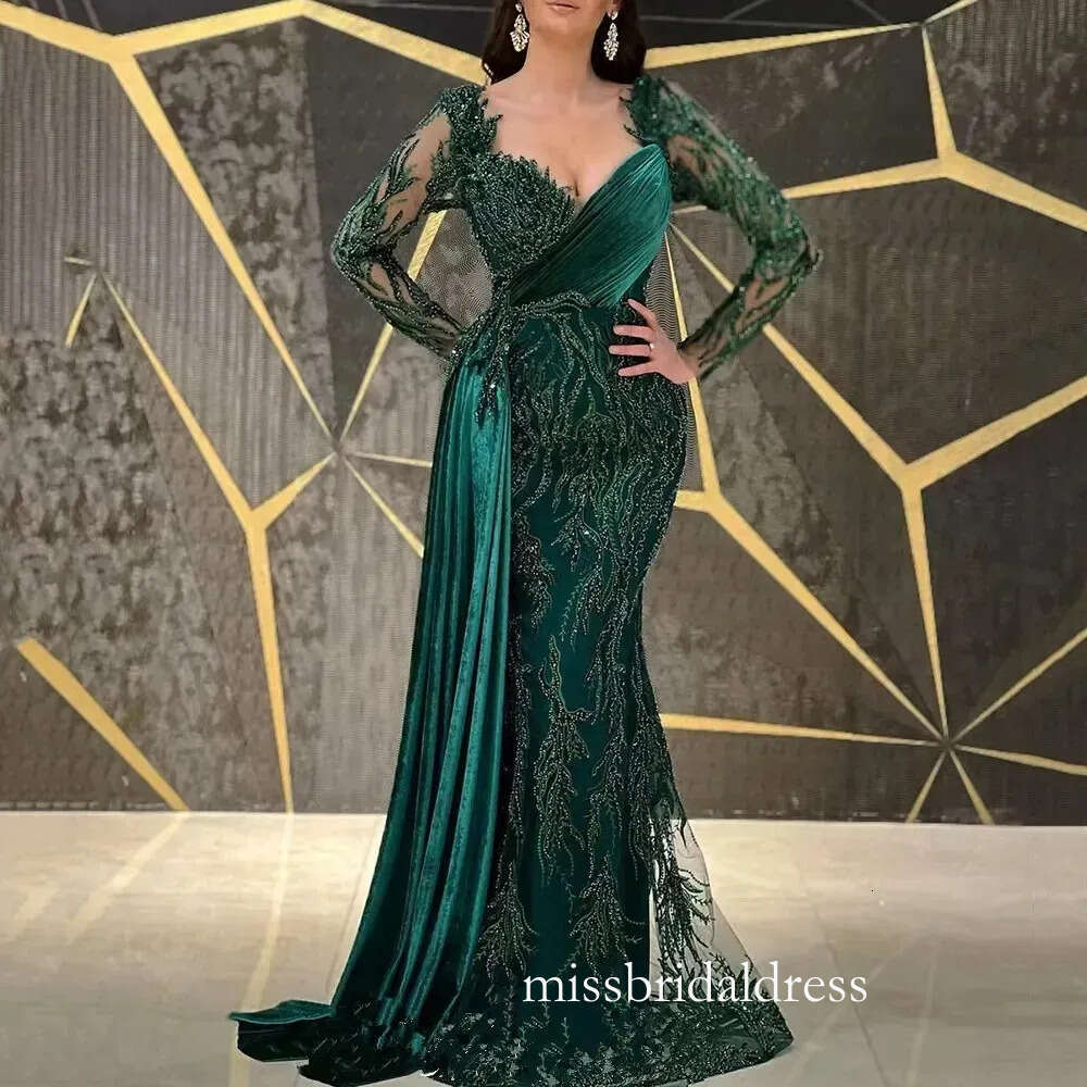 Elegant Emerald Green Evening Dress 2025 Sweetheart Lace Appliques Sequins Women Formal Gowns Party Prom Dresses Saudi Arabia Robe De Soiree D0312