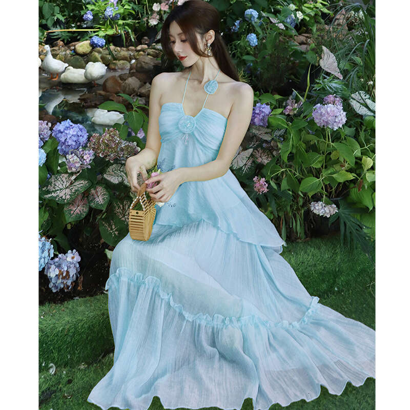 2026 designer niche design high-end tea break French chic style seaside a20 vacation yellow camisole skirt