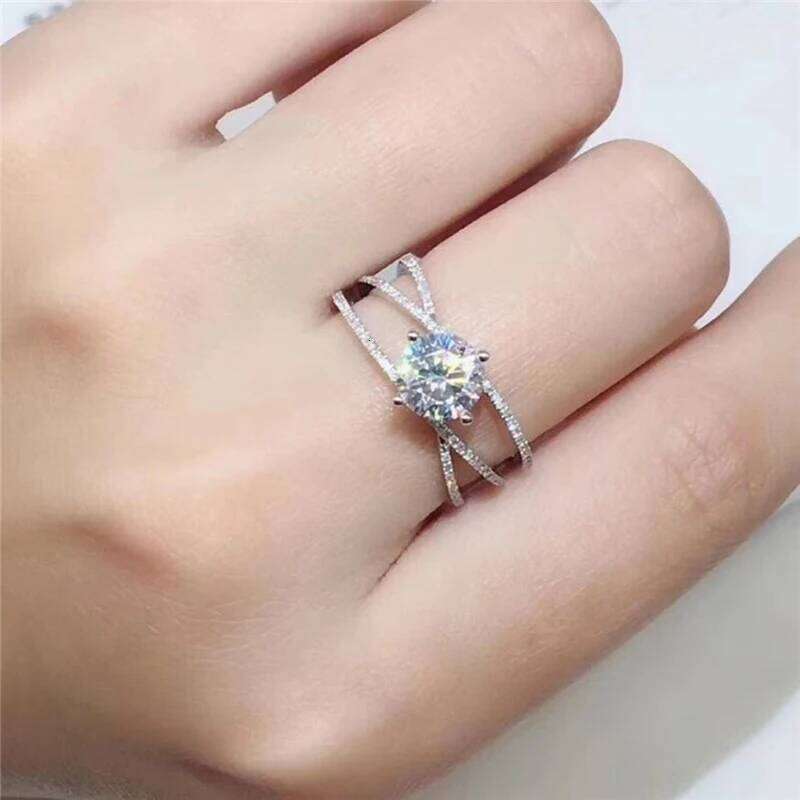 Huitan Newly Fancy Cross Rings for Women Delicate Bridal Wedding Ring with Shiny Crystal Cubic Zirconia Lady's Statement Jewelry H260312