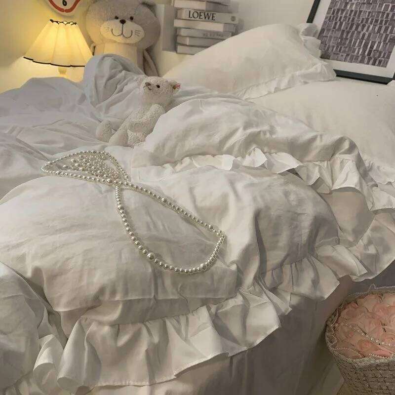 Blue Four-piece Celebrity Princess Ruffled Quilt Cover Bed Skirt Style Solid Color Three-piece Bedding Set H260312