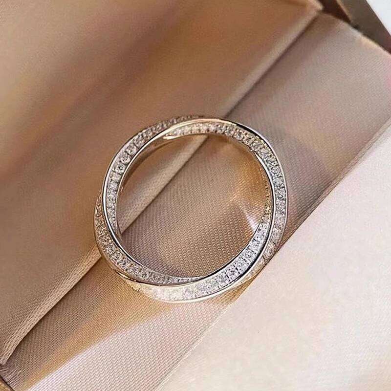Huitan Trendy Twist Promise Rings Silver Color Full with Cubic Zirconia Sparkling Wedding Band Accessories Hot Fashion Jewelry H260312