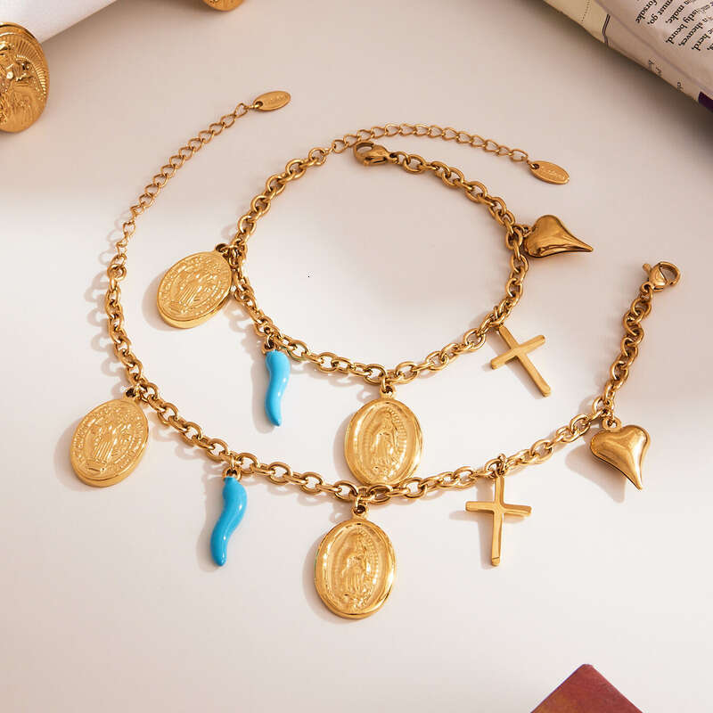 Women's Vintage Necklace Bracelet Set: Round Pendant Jesus Portrait Multi-accessory DIY Necklace Bracelet European And American Style Fashion Jew