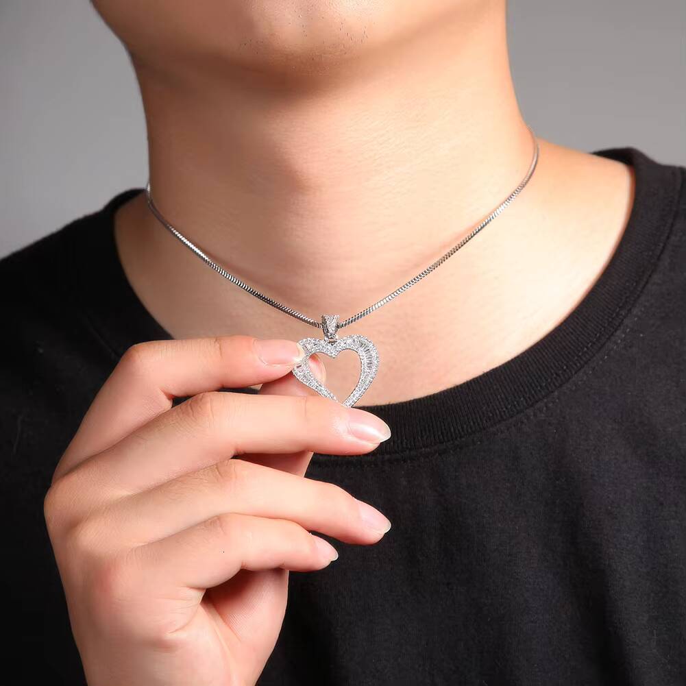 Mini Hollow Heart Pendant Iced Out Bling Charm With Box Chain Statement Necklace Men Women Hip Hop Chains for Jewelry Gift