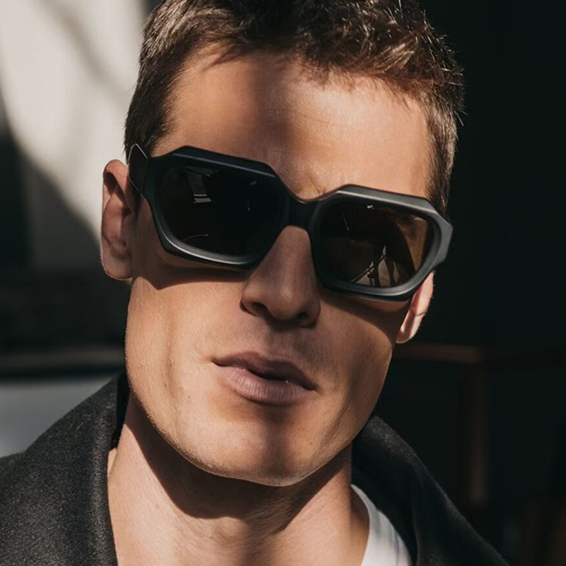 Minimalist polygonal sunglasses, new niche European and American sunglasses, fashionable and personalized street photography beach sunglasses