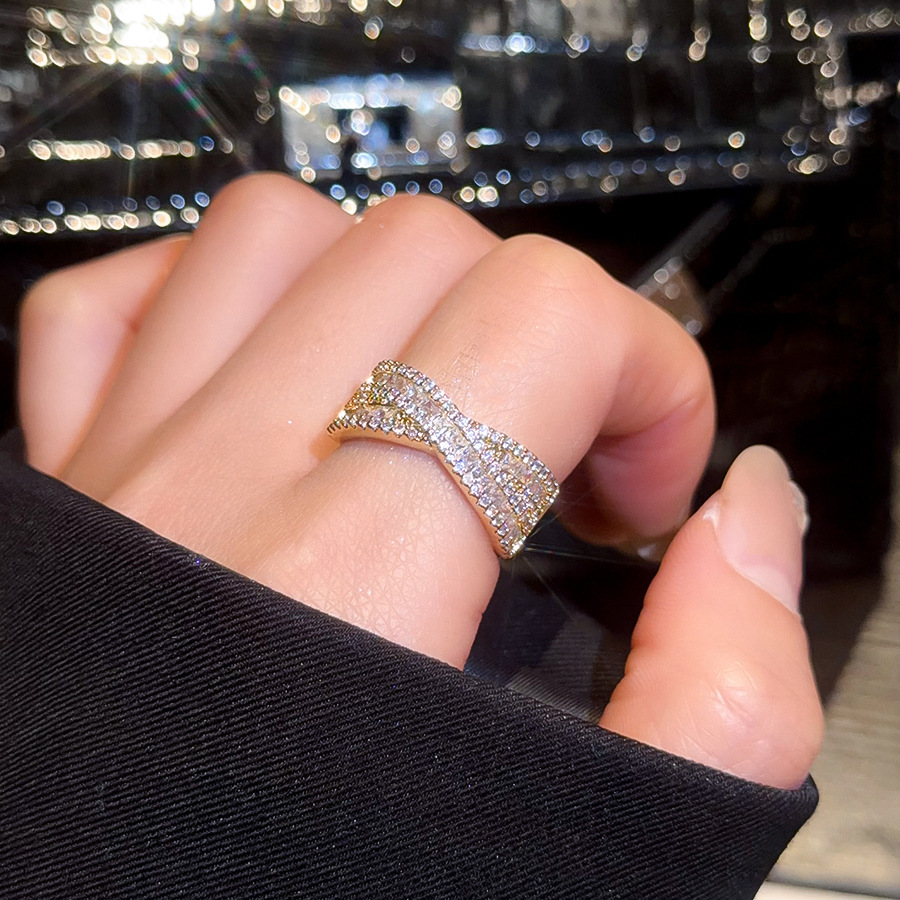 Gypsophila Open Ring for Women, Silver Color with Sparkling Diamonds, High-Quality Texture, Simple and Fashionable Exquisite Ring