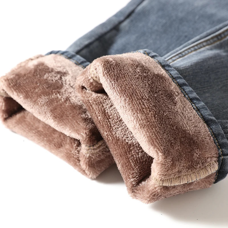 Winter Thickened Fleece Jeans Mens High Quality Slim Straight Elastic Casual Denim Pants Warm Plush Velvet Fashion Trousers 260228