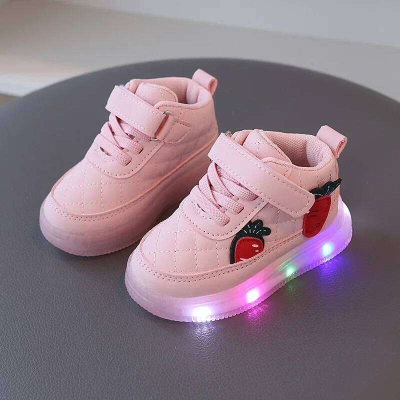 Trendy Child Sneakers New Light Up Versatile Girl Anti Slip Soft Sole Boy Simple Cute Board Shoe Comfort Casual Shoes H260312